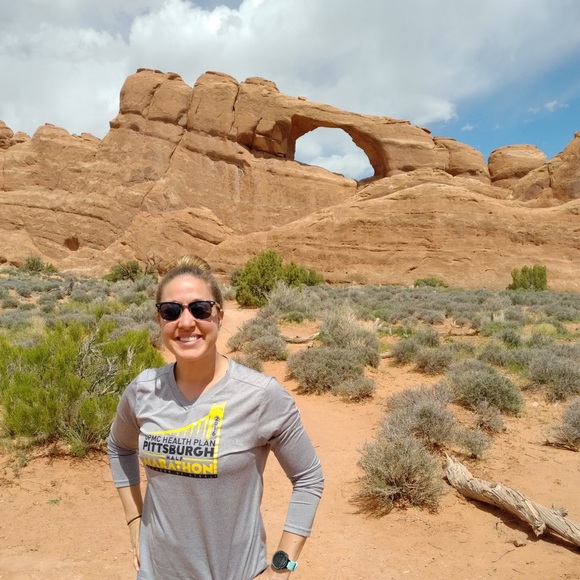 Meet your Posher, Briana - Picture 3 of 8